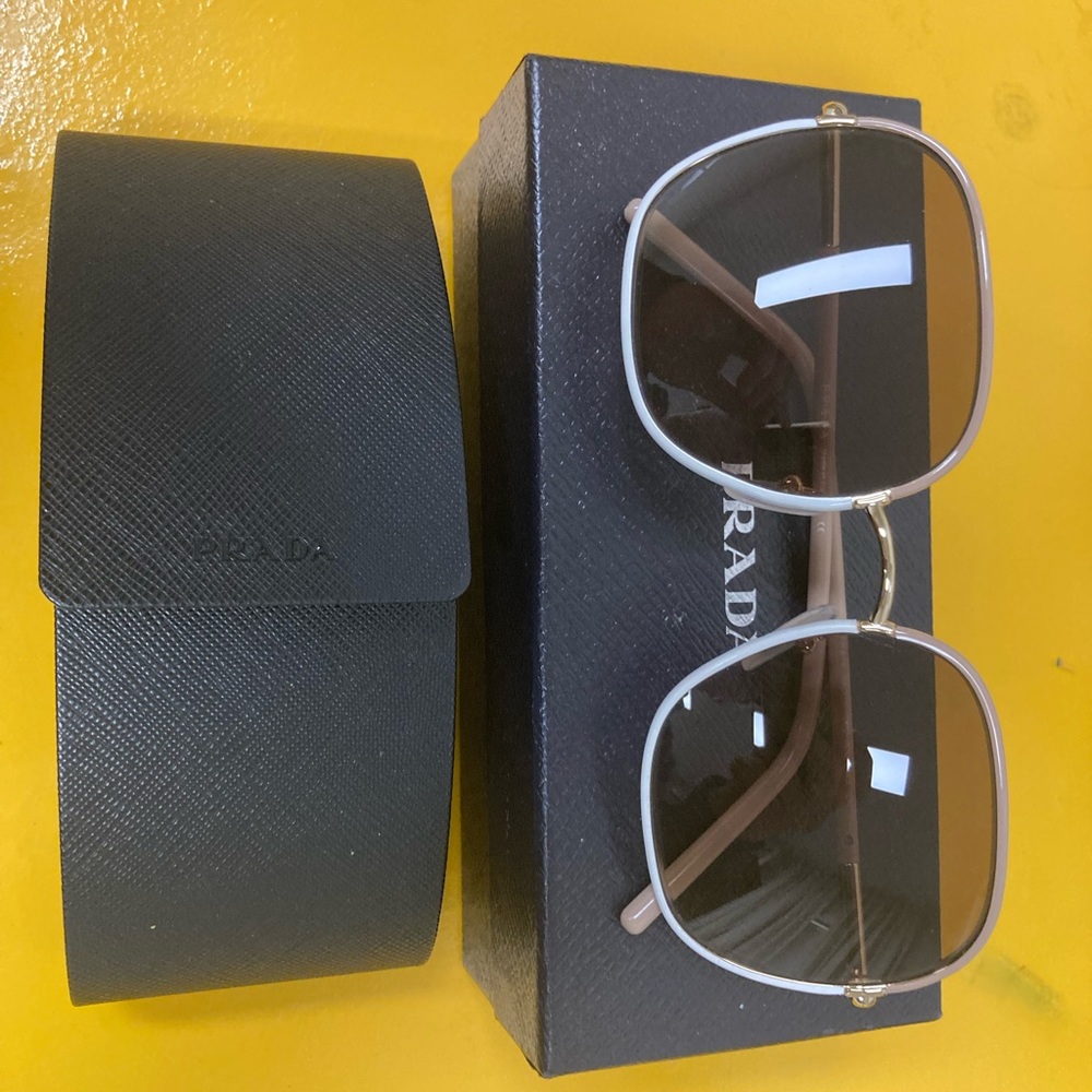 Prada white and pink big frames - Picture 1 of 9